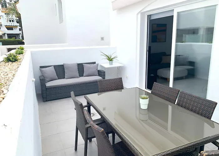 Increíble Bajo Con Jardín Y Piscina - Puerto Banús Apartamento *